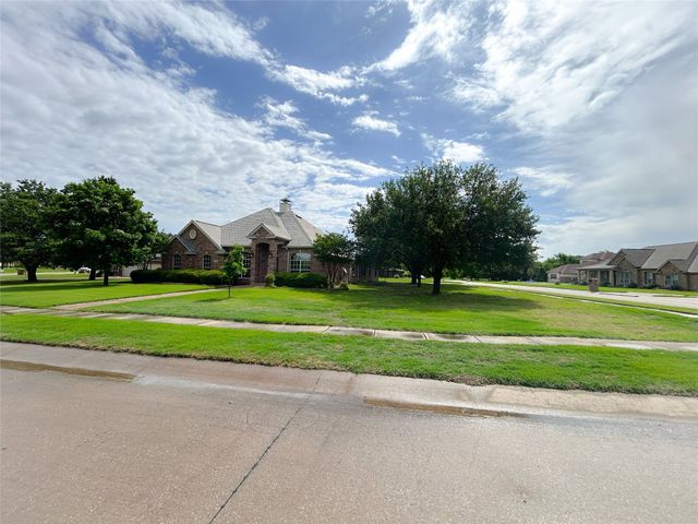 1326 Stillwater Cove Drive, Little Elm, TX 75068