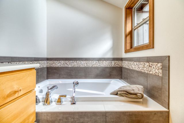 70525 Colts Foot GM123, Black Butte Ranch, OR 97759