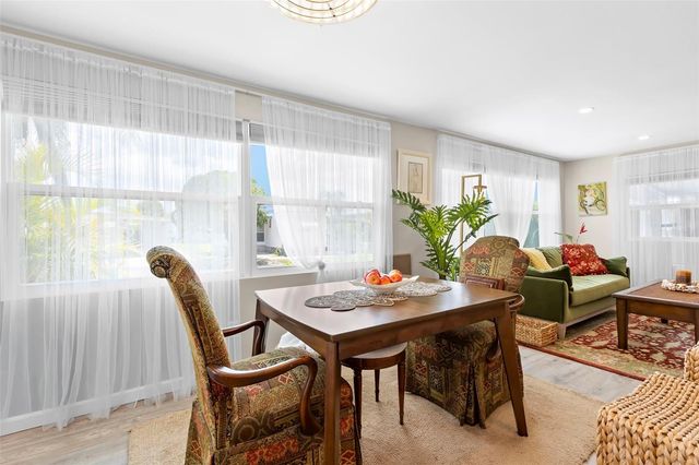7165 MOUNT GEORGETOWN DRIVE NE 571, St Petersburg, FL 33702