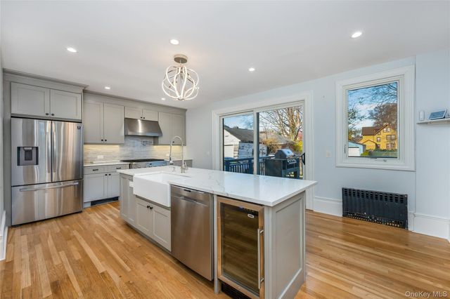 41 French Ridge, New Rochelle, NY 10801