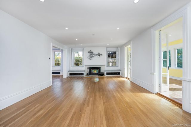 41 French Ridge, New Rochelle, NY 10801