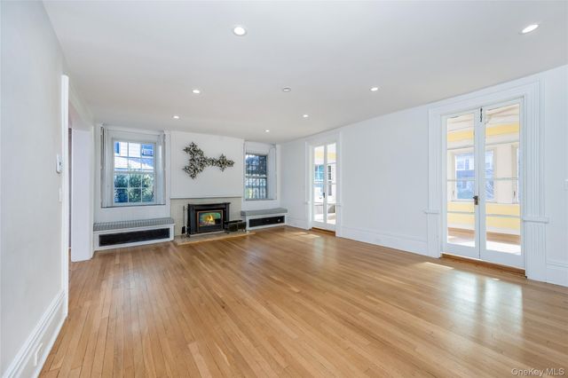 41 French Ridge, New Rochelle, NY 10801