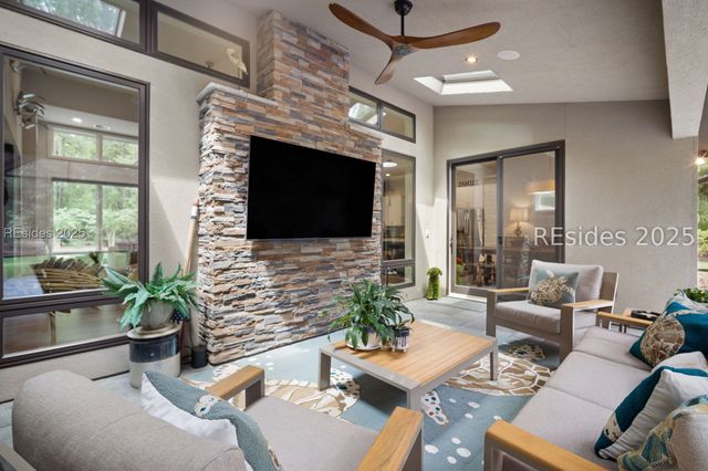 8 Sylvan Ct, Bluffton, SC 29910