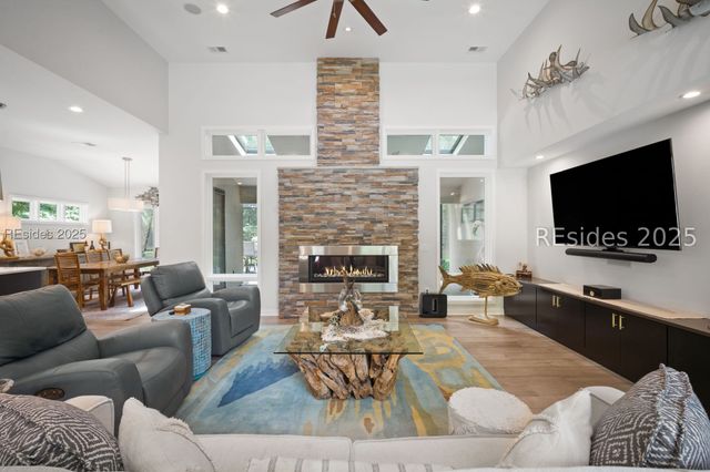 8 Sylvan Ct, Bluffton, SC 29910