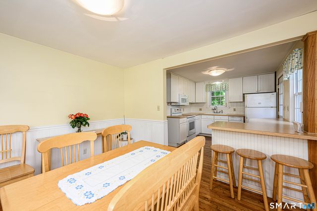 50 Albert Road, Hamden, CT 06514