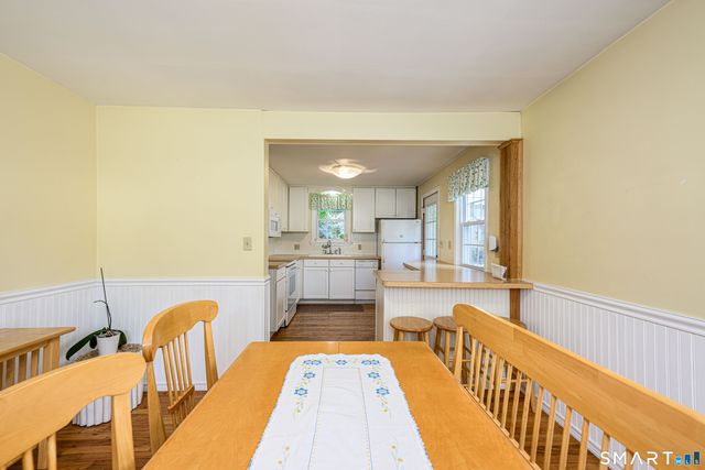 50 Albert Road, Hamden, CT 06514