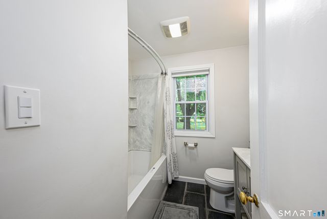 50 Albert Road, Hamden, CT 06514