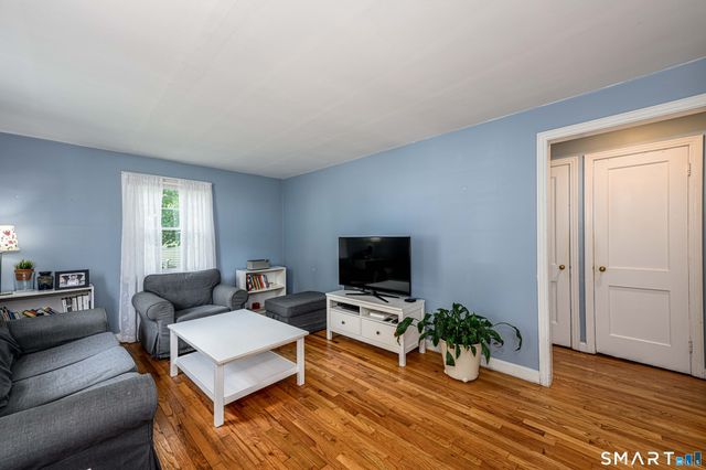 50 Albert Road, Hamden, CT 06514