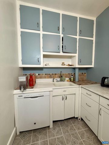 1404 EARLY ST, Charlottesville, VA 22902
