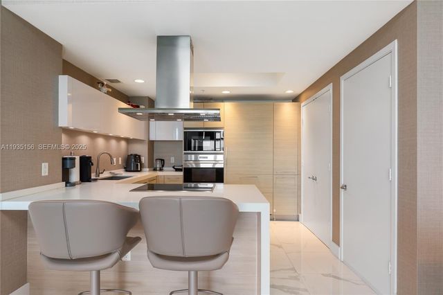 17301 Biscayne Boulevard 908, North Miami Beach, FL 33160