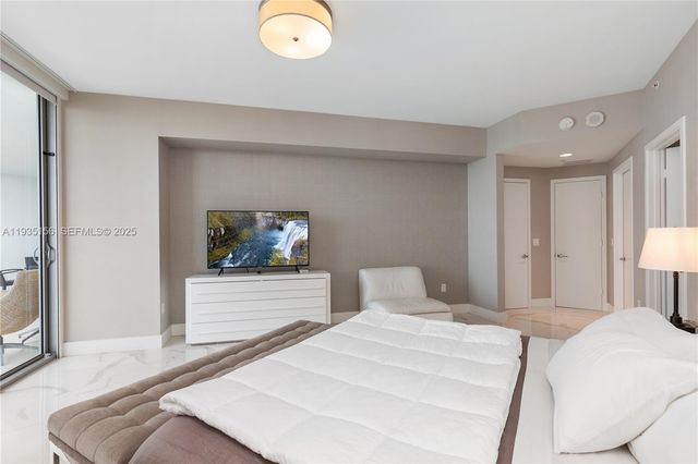 17301 Biscayne Boulevard 908, North Miami Beach, FL 33160