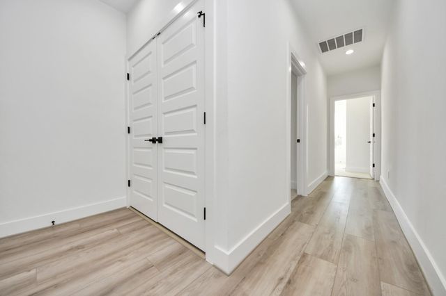 7012 Saint Augustine Street, Houston, TX 77021