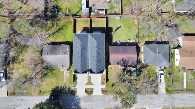 7012 Saint Augustine Street, Houston, TX 77021