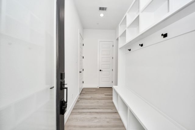 7012 Saint Augustine Street, Houston, TX 77021