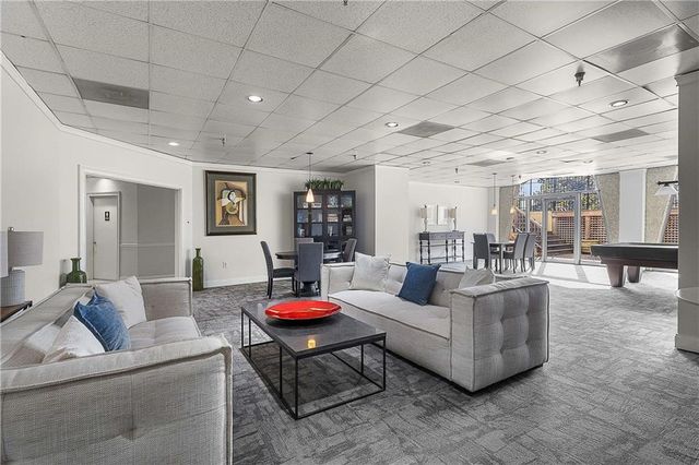 2479 Peachtree Road NE 1716, Atlanta, GA 30305