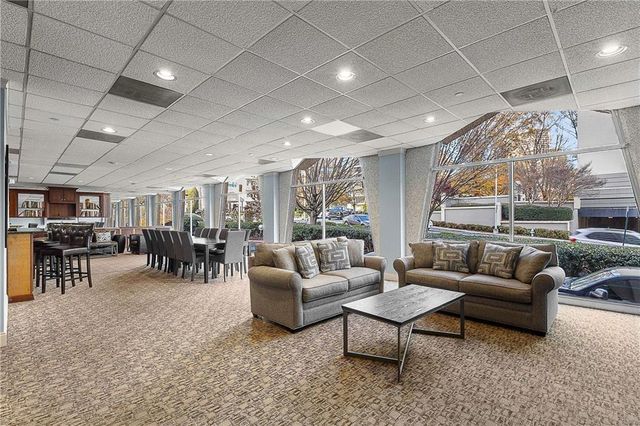 2479 Peachtree Road NE 1716, Atlanta, GA 30305