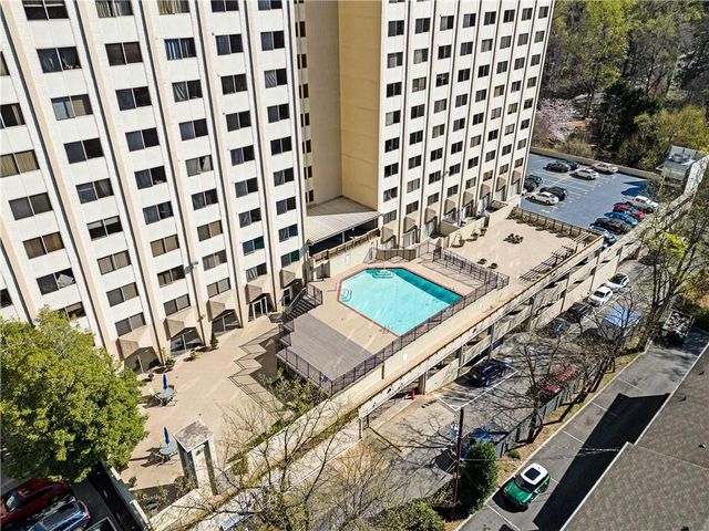 2479 Peachtree Road NE 1716, Atlanta, GA 30305