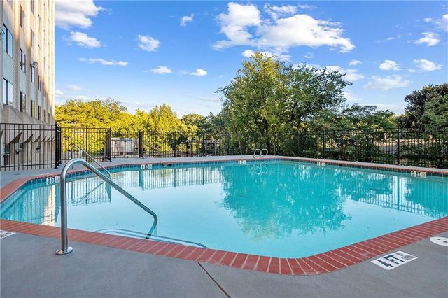 2479 Peachtree Road NE 1716, Atlanta, GA 30305