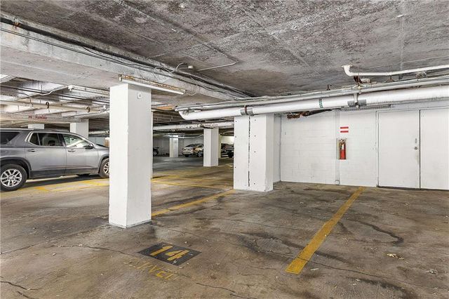 2479 Peachtree Road NE 1716, Atlanta, GA 30305