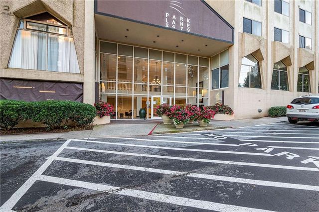 2479 Peachtree Road NE 1716, Atlanta, GA 30305