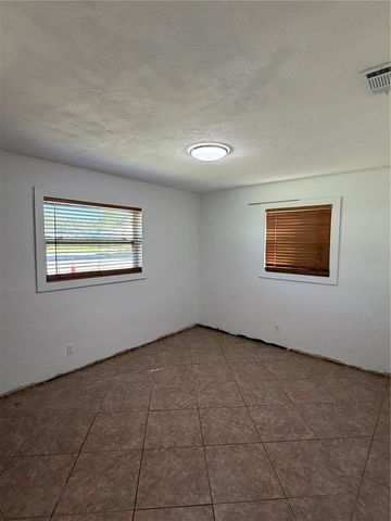 7200 51ST TERRACE N, St Petersburg, FL 33709