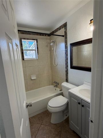7200 51ST TERRACE N, St Petersburg, FL 33709