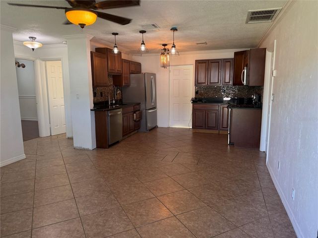 7200 51ST TERRACE N, St Petersburg, FL 33709