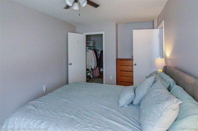 2606 Wildwood Court, Orion Charter Township, MI 48360