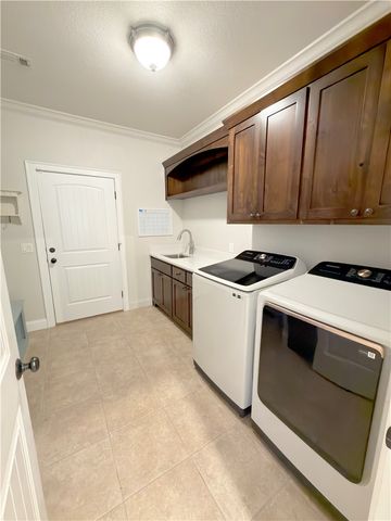 4601 W Pat Lee Parkway, Rogers, AR 72758