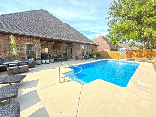 4601 W Pat Lee Parkway, Rogers, AR 72758