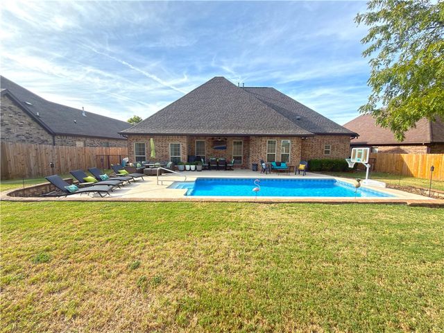 4601 W Pat Lee Parkway, Rogers, AR 72758