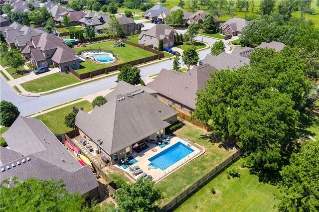 4601 W Pat Lee Parkway, Rogers, AR 72758