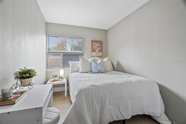 8217 N SEMMES STREET, Tampa, FL 33604