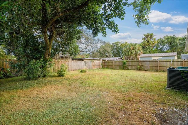 8217 N SEMMES STREET, Tampa, FL 33604