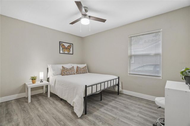 8217 N SEMMES STREET, Tampa, FL 33604