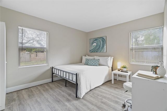 8217 N SEMMES STREET, Tampa, FL 33604