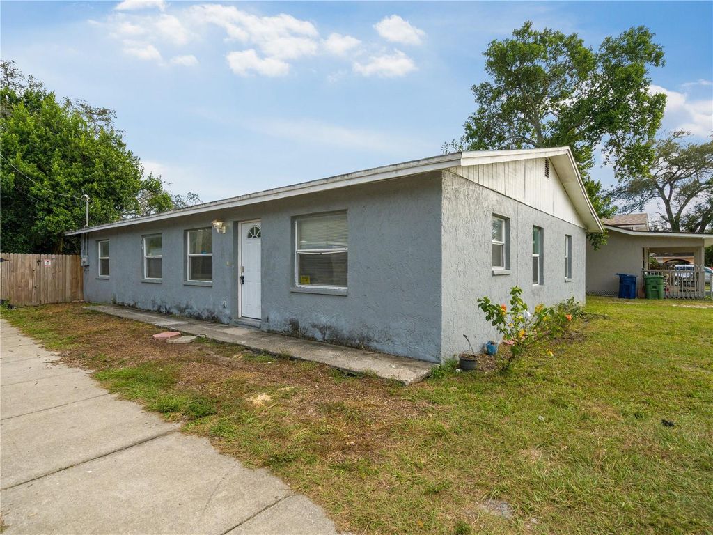 8217 N SEMMES STREET, Tampa, FL 33604