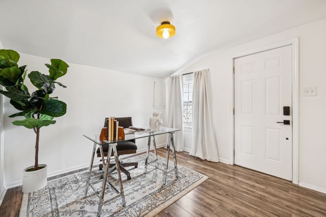 6114 Morrow Rd, Nashville, TN 37209