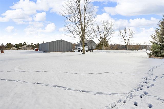 6770 Cement City Road, Brooklyn, MI 49230