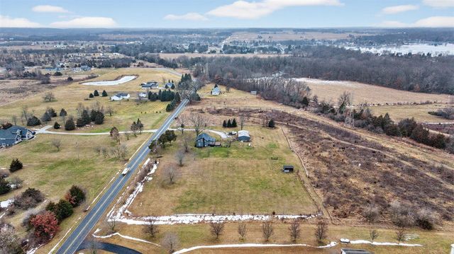 6770 Cement City Road, Brooklyn, MI 49230