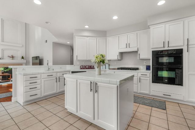 6408 Ivy Glen Way, Roseville, CA 95678