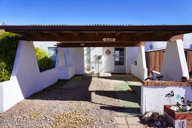 229 N Tracy Road, Pearce, AZ 85625