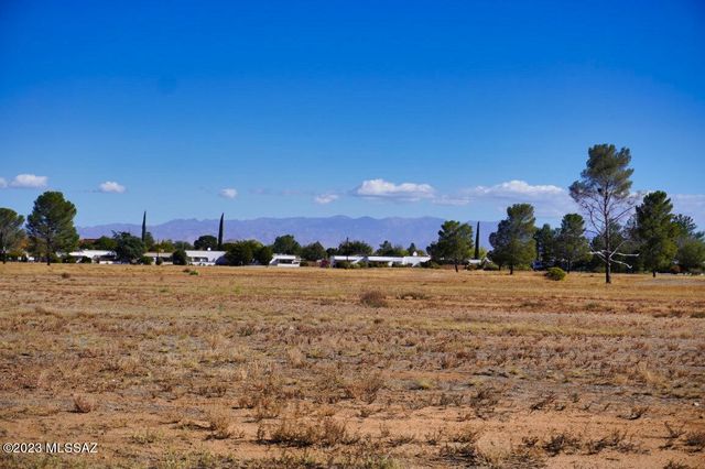 229 N Tracy Road, Pearce, AZ 85625