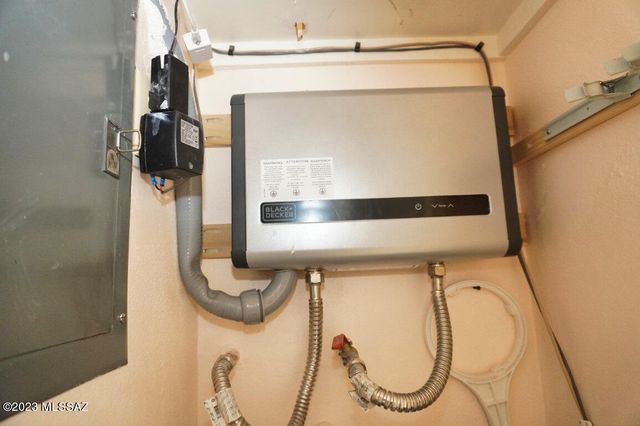 229 N Tracy Road, Pearce, AZ 85625