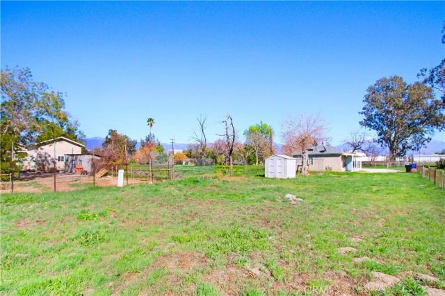 460 S Berkeley Avenue, San Bernardino, CA 92410