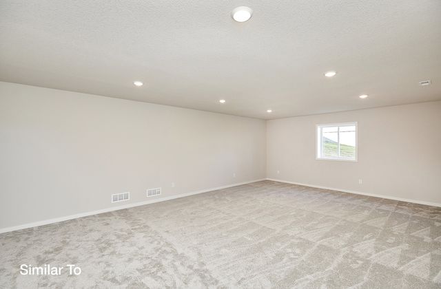 7015 Lincoln Circle, Johnston, IA 50131