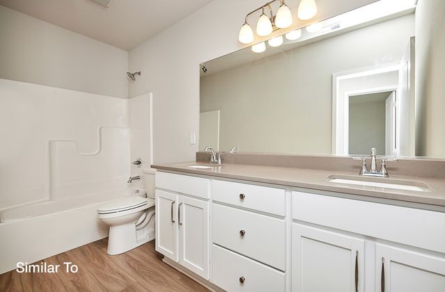 7015 Lincoln Circle, Johnston, IA 50131