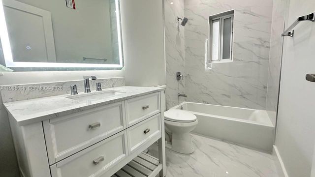 1824 SW 24th St, Miami, FL 33145