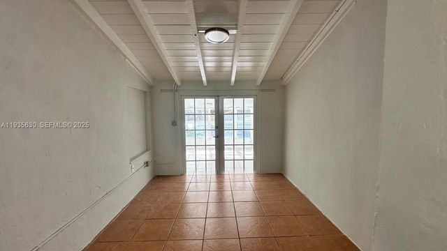 1824 SW 24th St, Miami, FL 33145