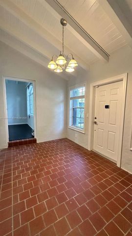 1824 SW 24th St, Miami, FL 33145